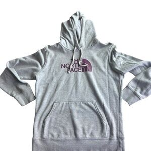 North face half dome pullover hoodie‎ women’s medium gray and purple
